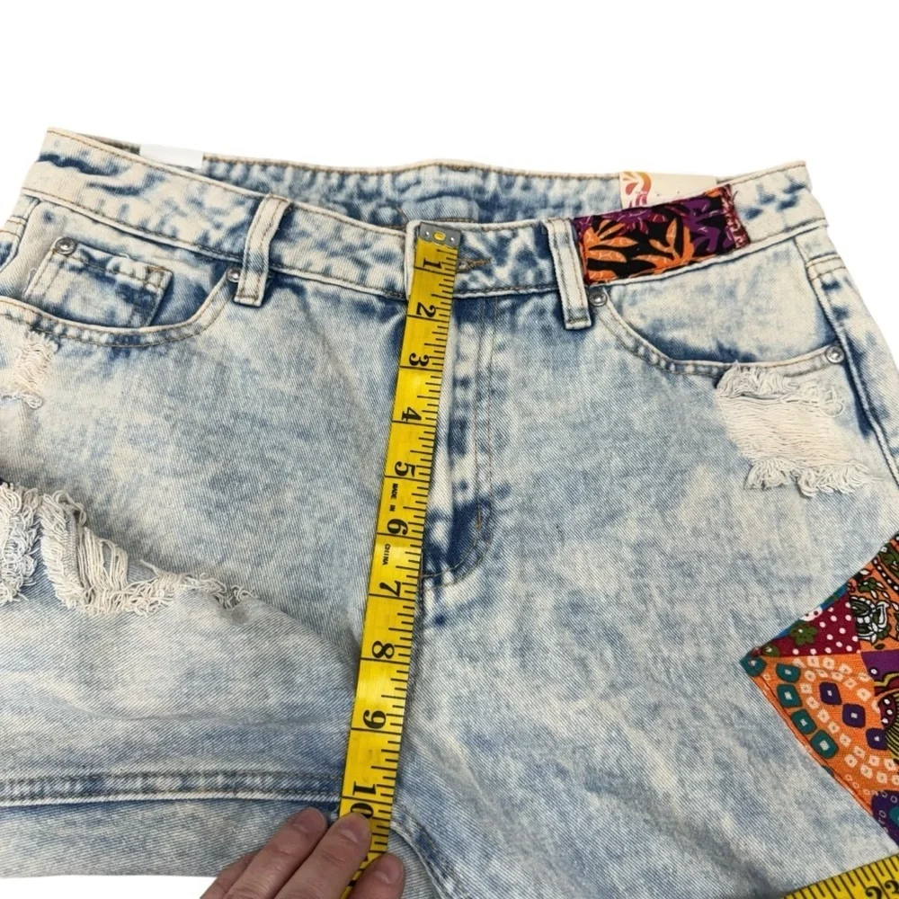 Almost Famous Vintage Flare Jeans Size 9 Blue Acid Wash Patch Distressed - Picture 11 of 16
